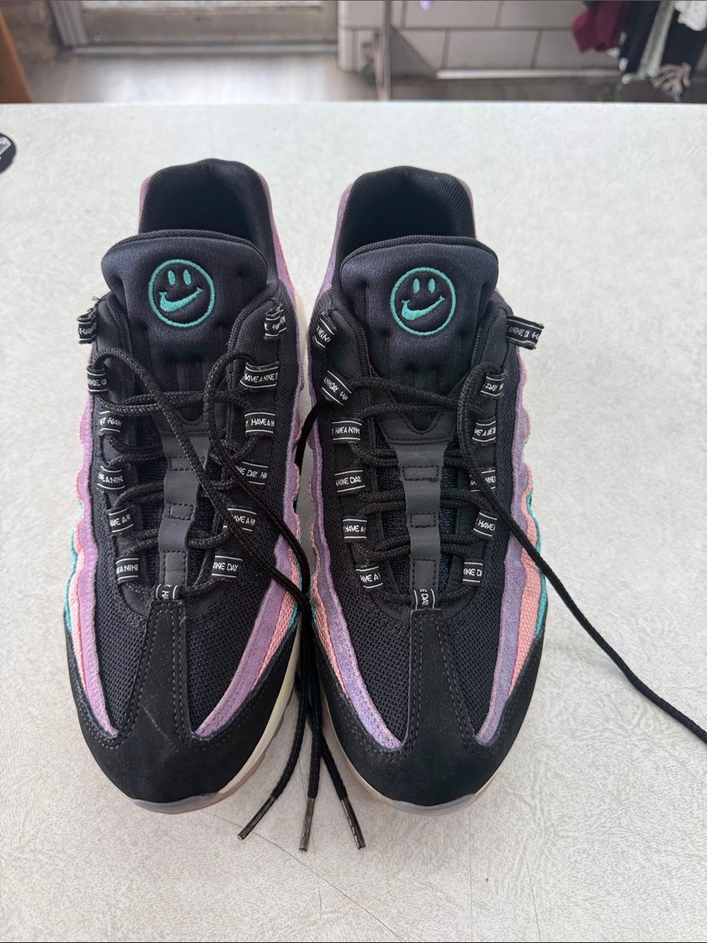 Nike Men’s air max 95 have a nice day Sneakers with Pink & Teal Accents